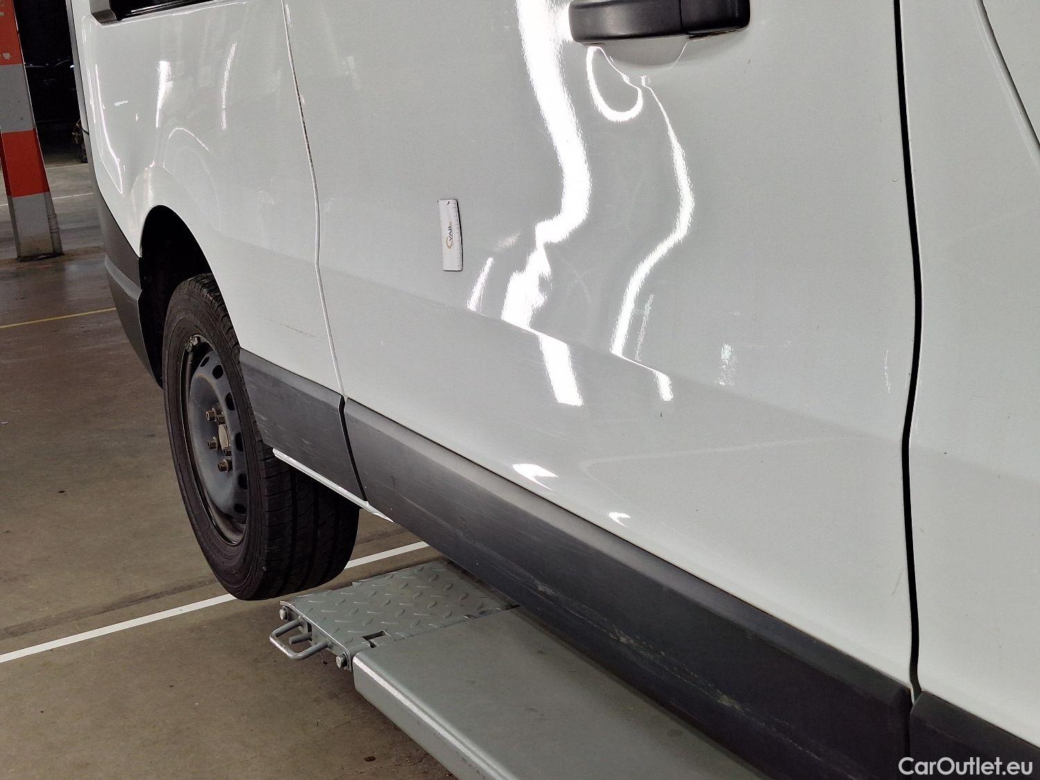  Renault  Trafic Renault, _ '14, Renault  L2H1 dCi 95 Grand Confort 2.9T 4d #37