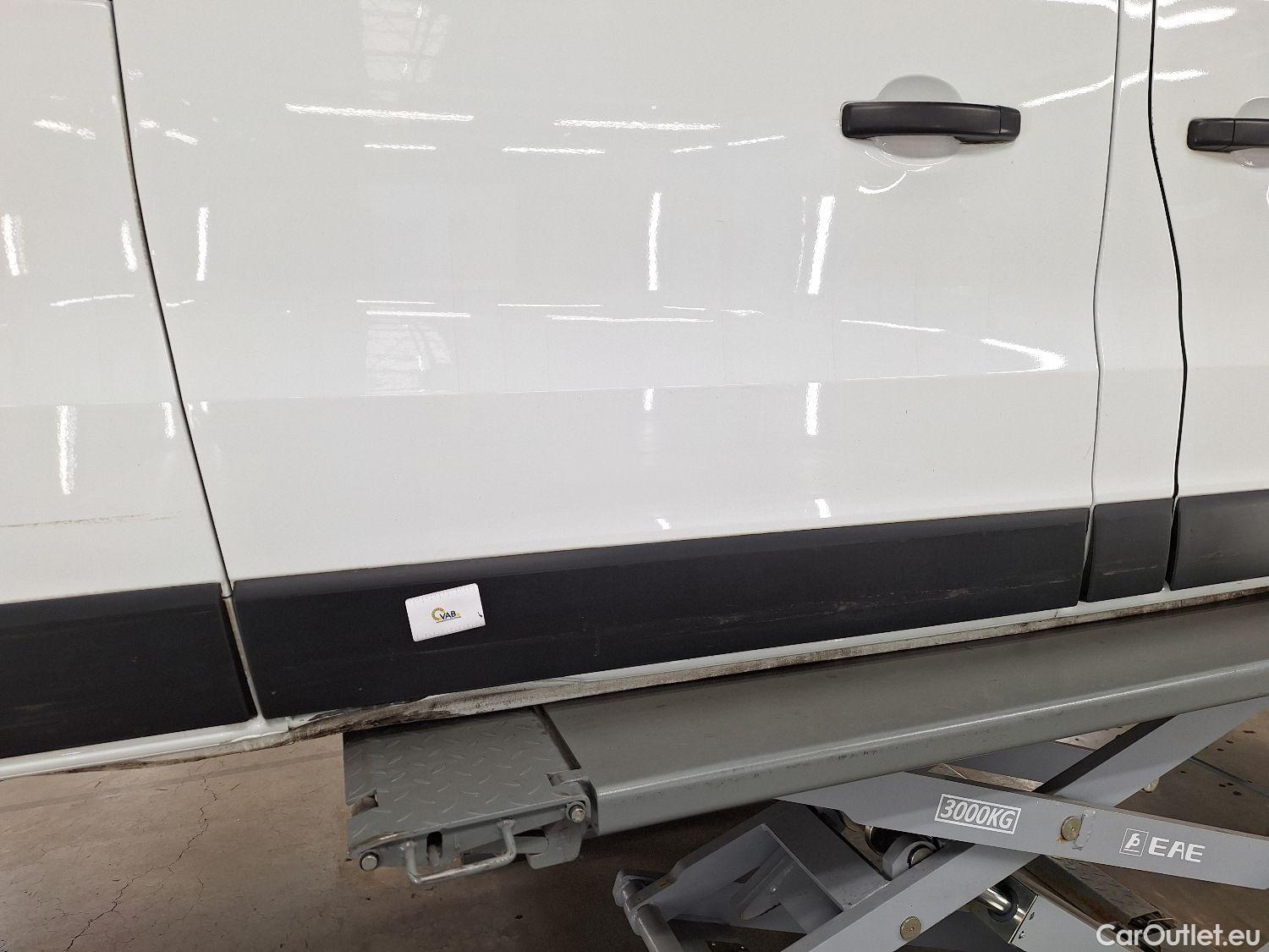  Renault  Trafic Renault, _ '14, Renault  L2H1 dCi 95 Grand Confort 2.9T 4d #16