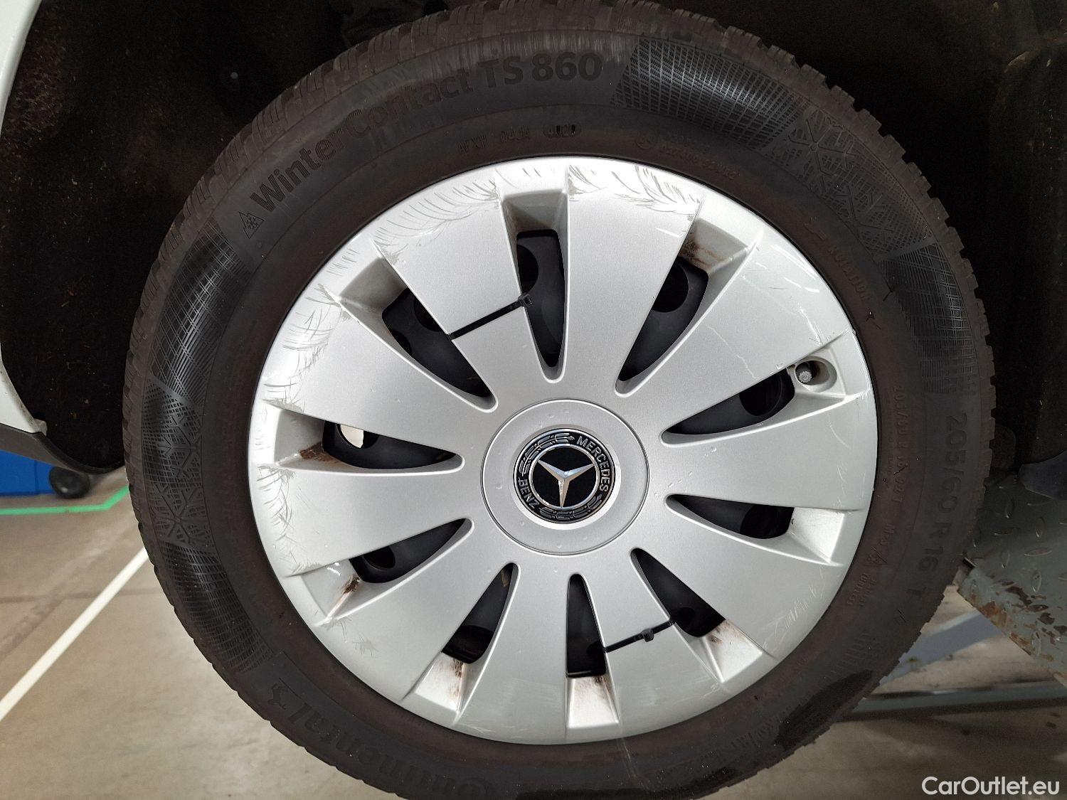  Mercedes  B-Klasse Mercedes, B-Class '18, Mercedes-Benz  B 180 d Aut. 5d #13