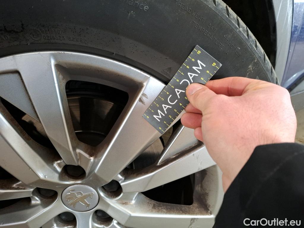  Peugeot  3008  Active Business 1.2 PureTech 130CV BVA8 E6d #13