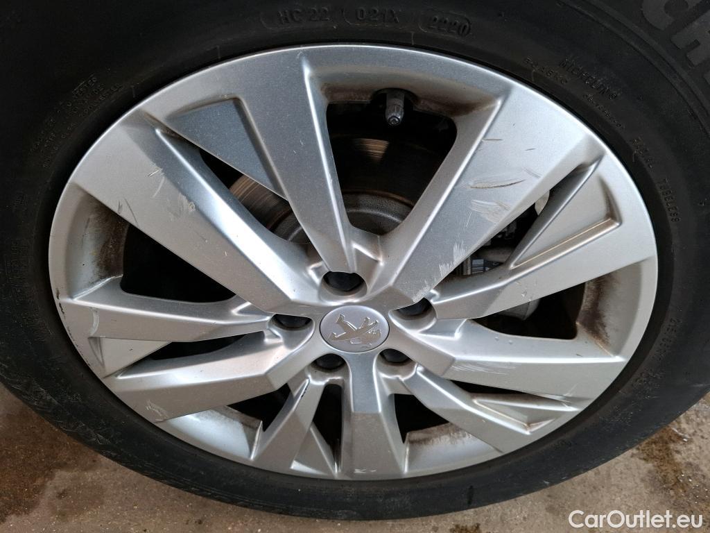  Peugeot  3008  Active Business 1.2 PureTech 130CV BVA8 E6d #17