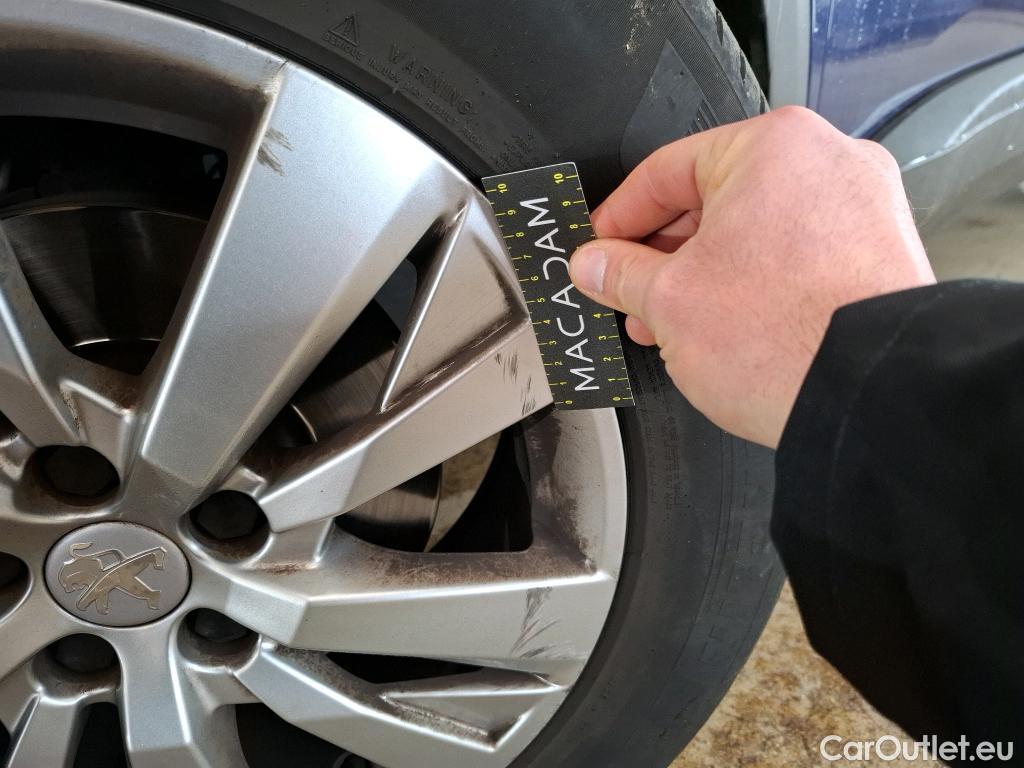  Peugeot  3008  Active Business 1.2 PureTech 130CV BVA8 E6d #12