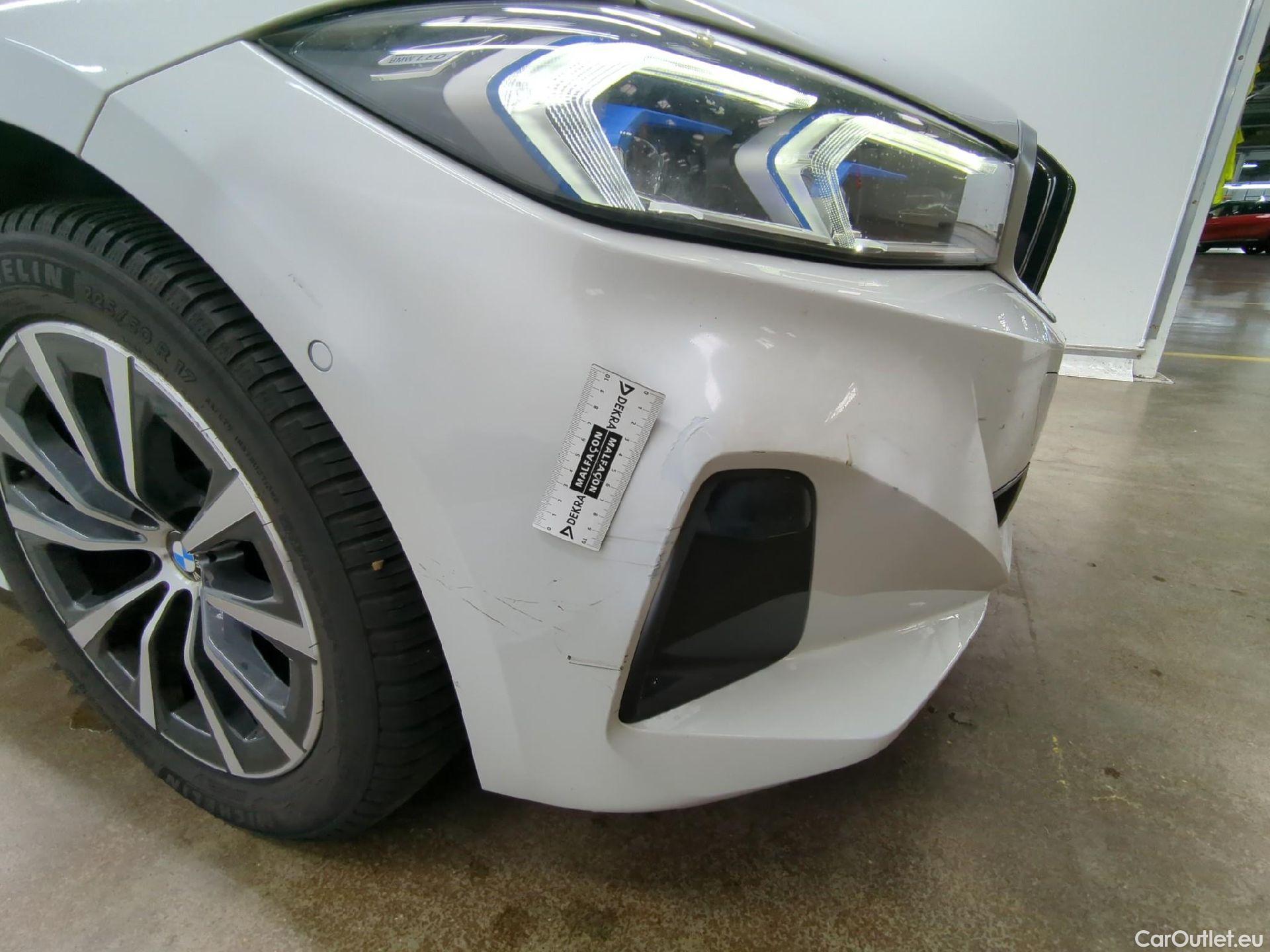  Bmw  Serie 3 BMW Série 3 Touring / 2022 / 5P / Break 318i 156ch Business Design BVA8 #17