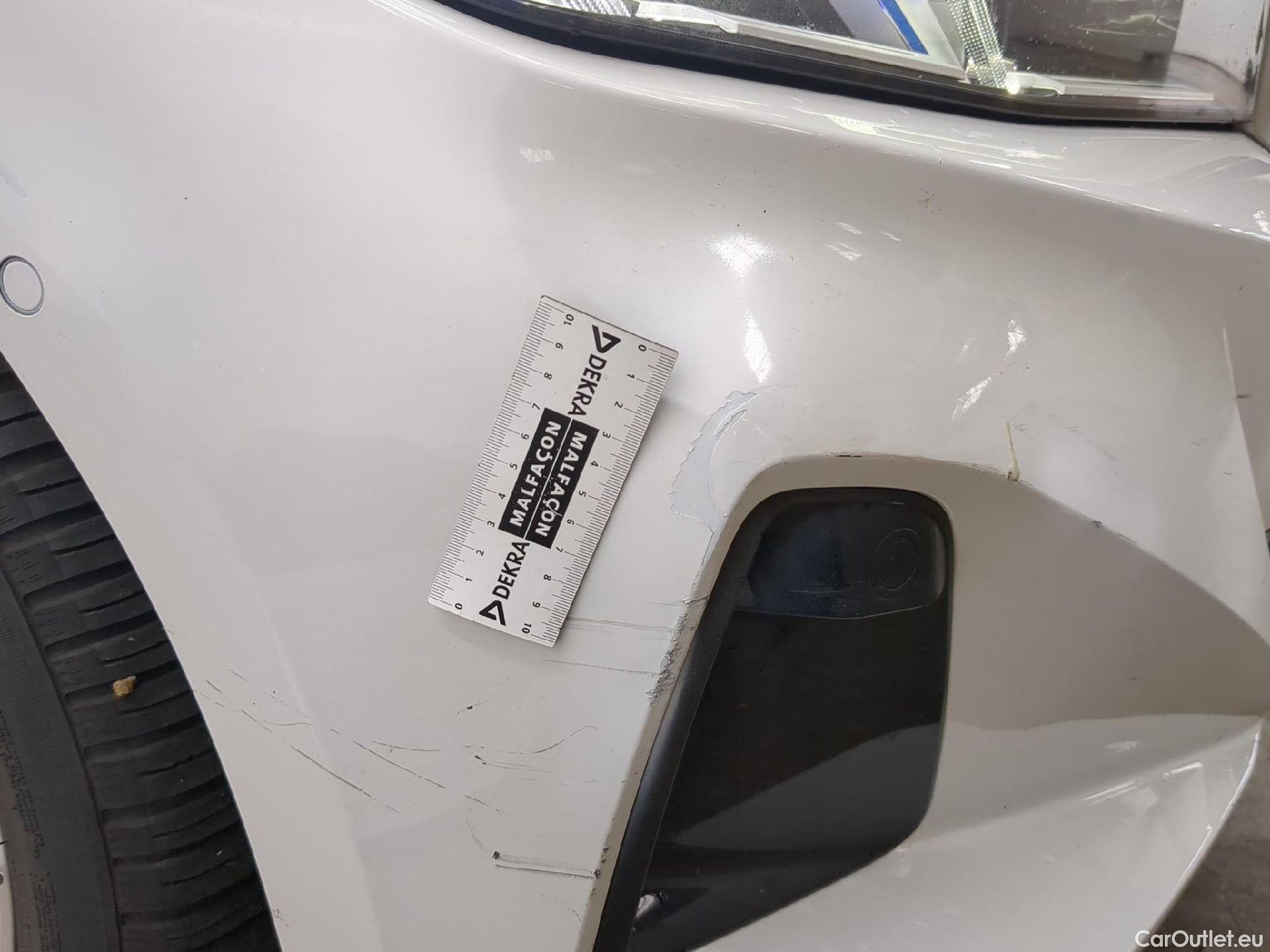  Bmw  Serie 3 BMW Série 3 Touring / 2022 / 5P / Break 318i 156ch Business Design BVA8 #18