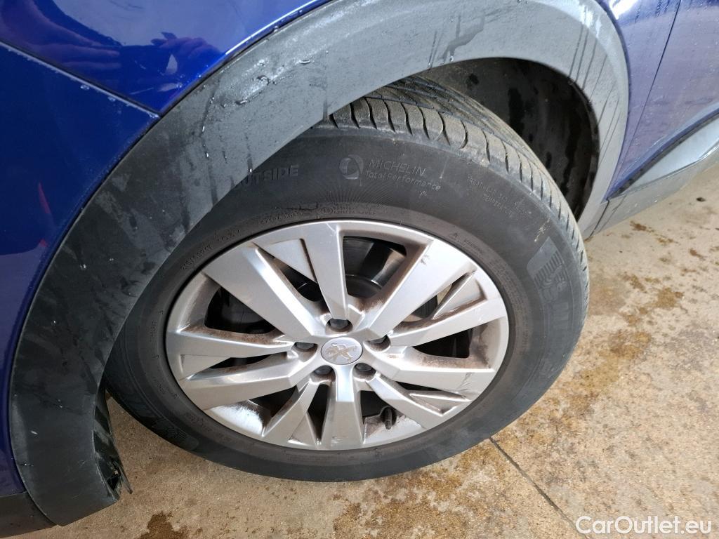  Peugeot  3008  Active Business 1.2 PureTech 130CV BVA8 E6d #9