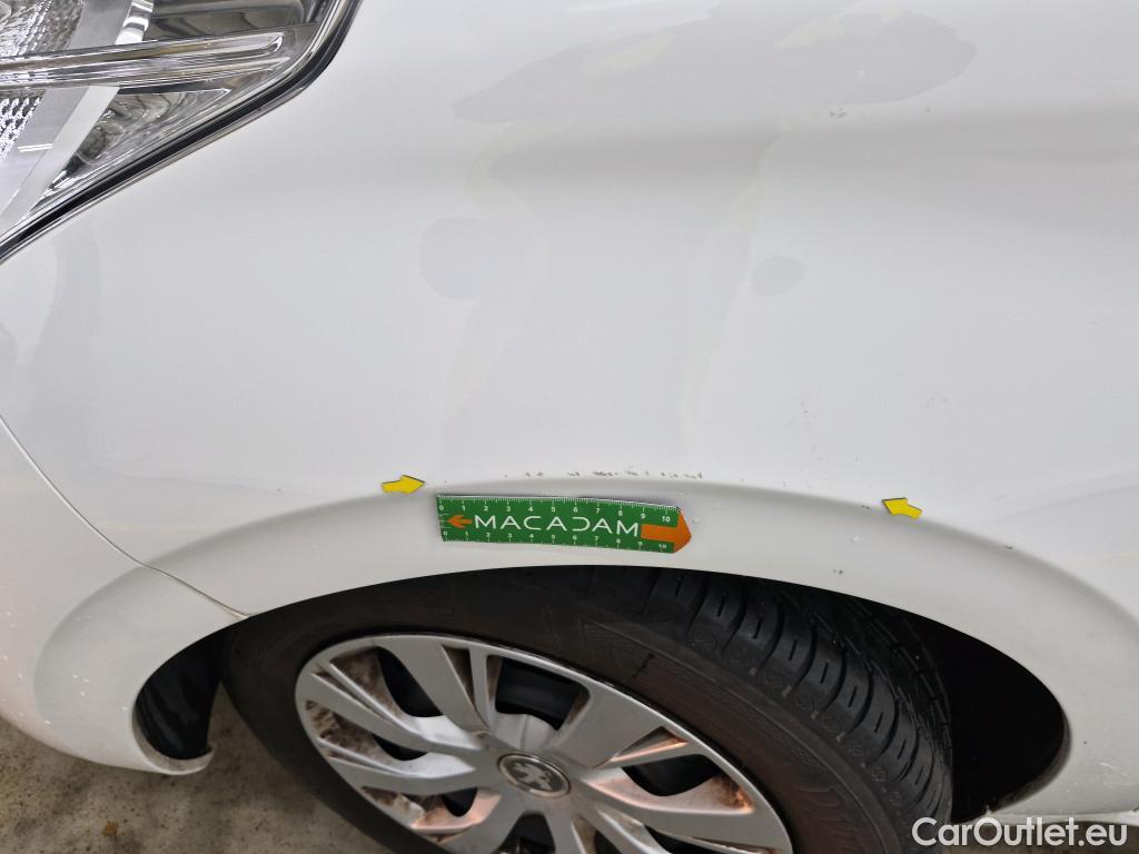  Peugeot  208  Affaire Premium Pack 1.5 HDi 100CV BVM5 E6dT #19