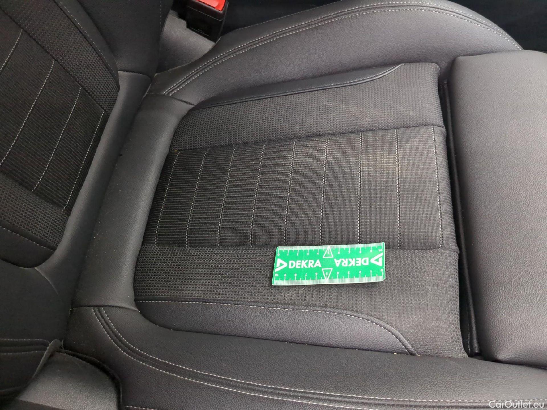  Bmw  Serie 3 BMW Série 3 Touring / 2022 / 5P / Break 318i 156ch Business Design BVA8 #1