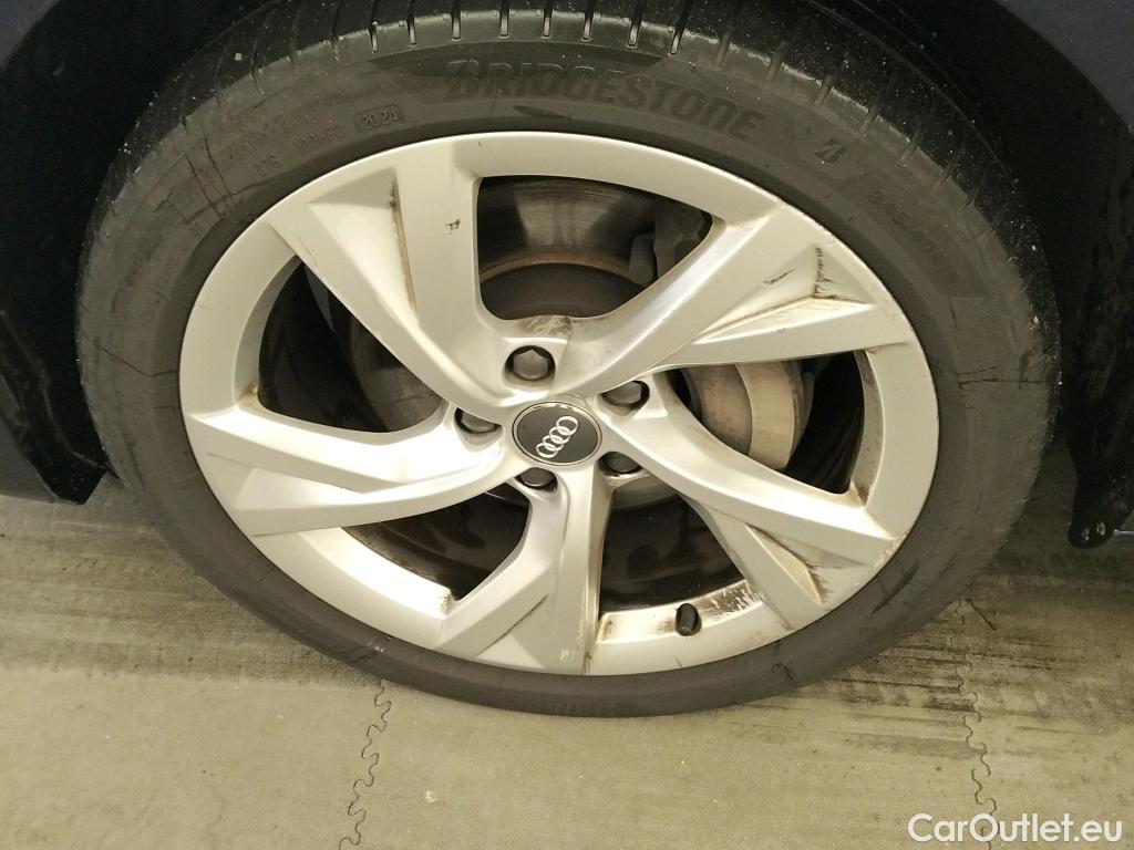  Audi  A4 AUDI  / 2019 / 4P / sedán S line 35 TDI 120kW (163CV) S tronic #3