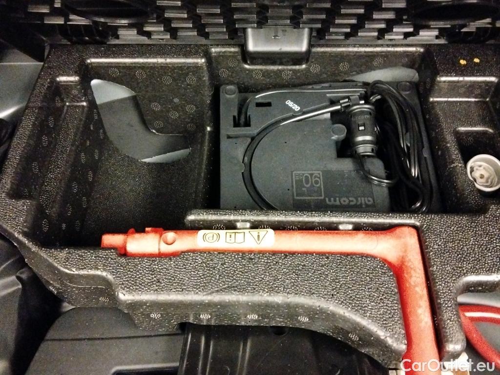  Audi  A4 AUDI  / 2019 / 4P / sedán S line 35 TDI 120kW (163CV) S tronic #2