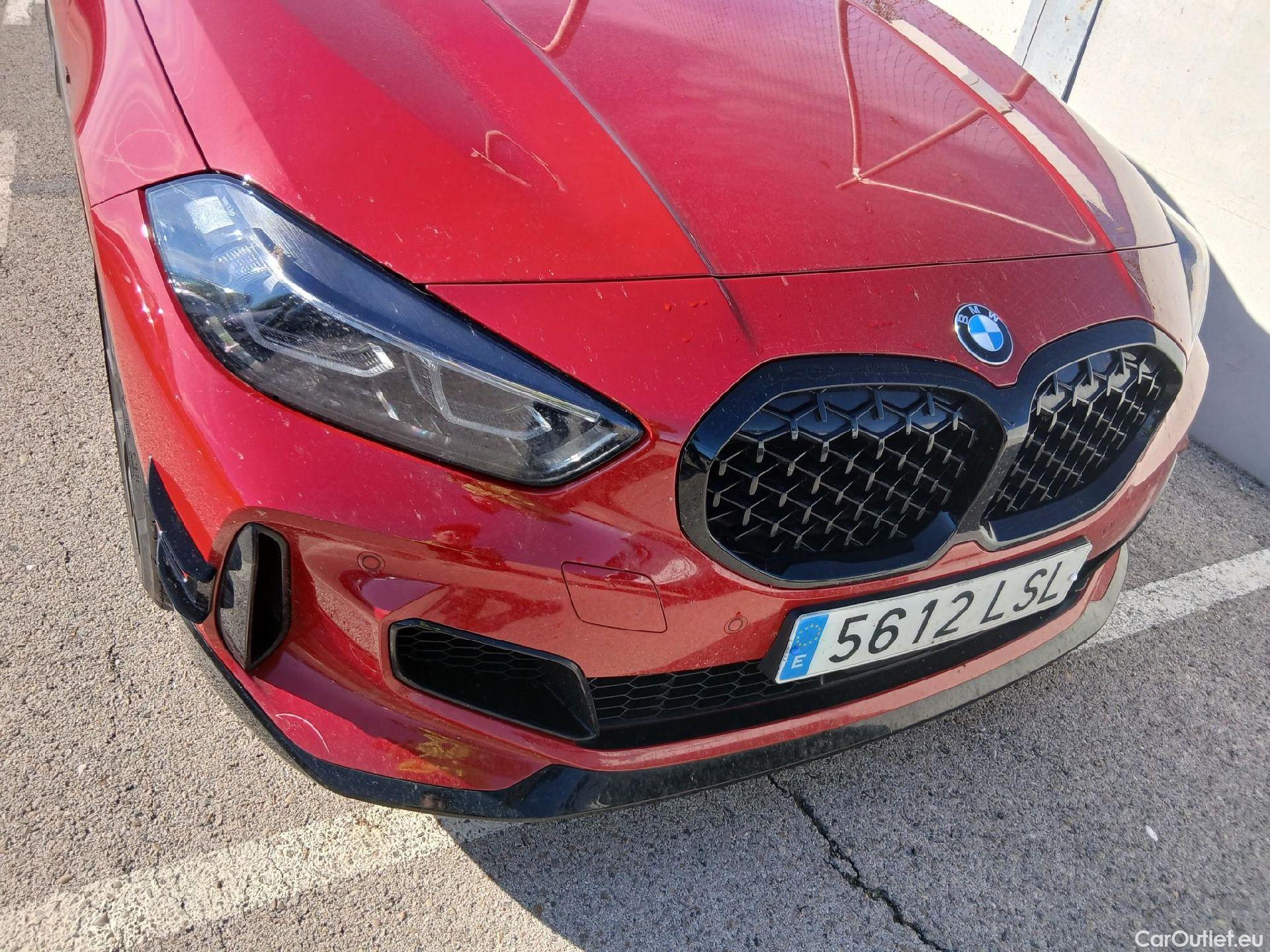  Bmw  Serie 1 BMW  / 2019 / 5P / berlina con portón M135i #8