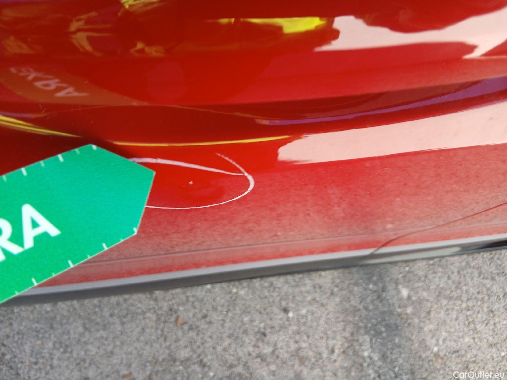  Bmw  Serie 1 BMW  / 2019 / 5P / berlina con portón M135i #10