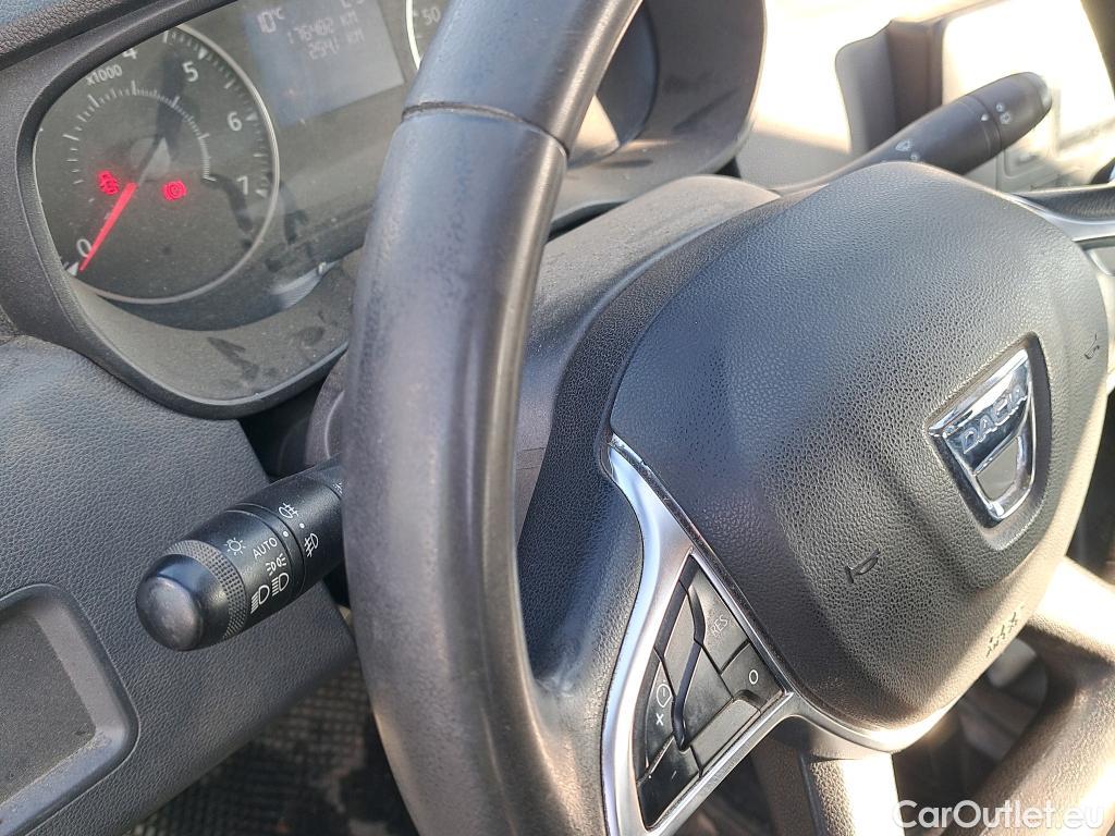  Dacia  Duster DACIA  5p 2G todoterreno Essential dCi 80kW (109CV) 4X4 #29