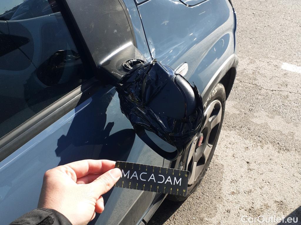  Fiat  Panda FIAT  / 2012 / 5P / berlina con portón City Cross 1.0 Gse 51kw (70CV) #3