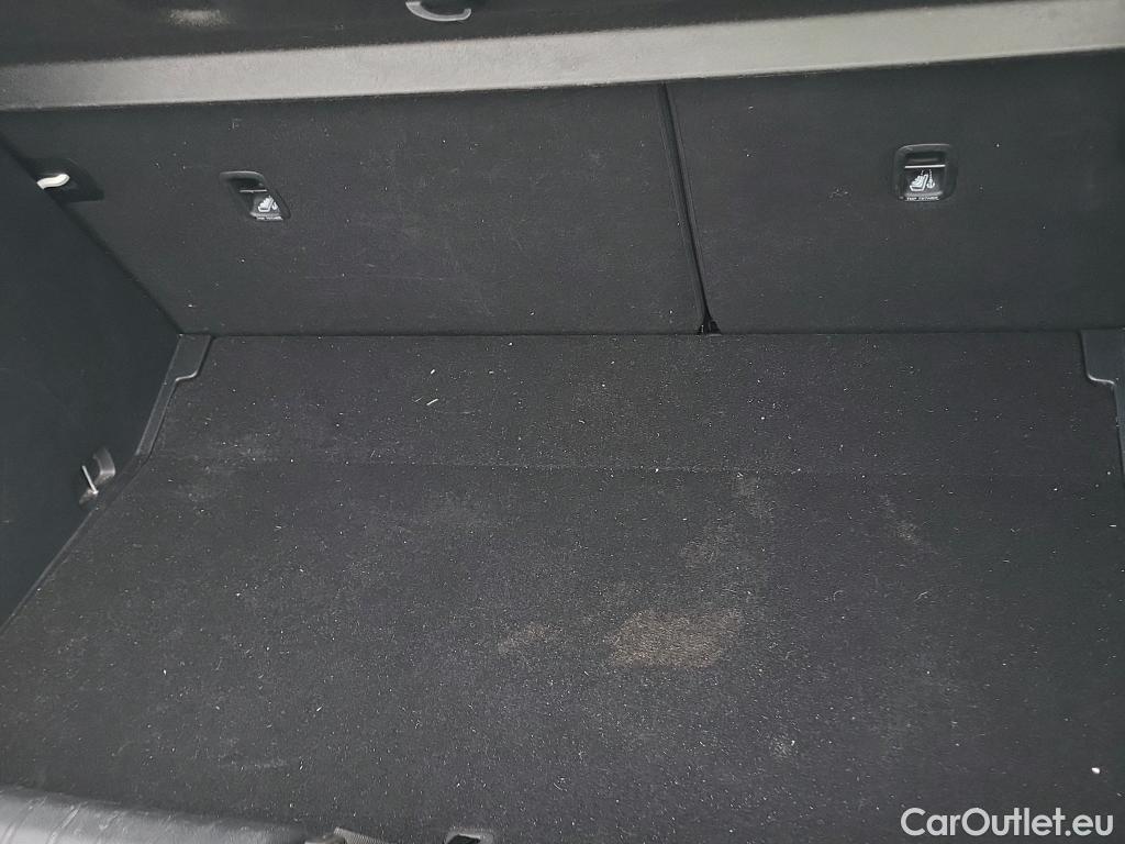  KIA  STONIC KIA  / 2017 / 5P / todoterreno 1.0 T-GDi 74kW (100CV) MHEV iMT Concept #3