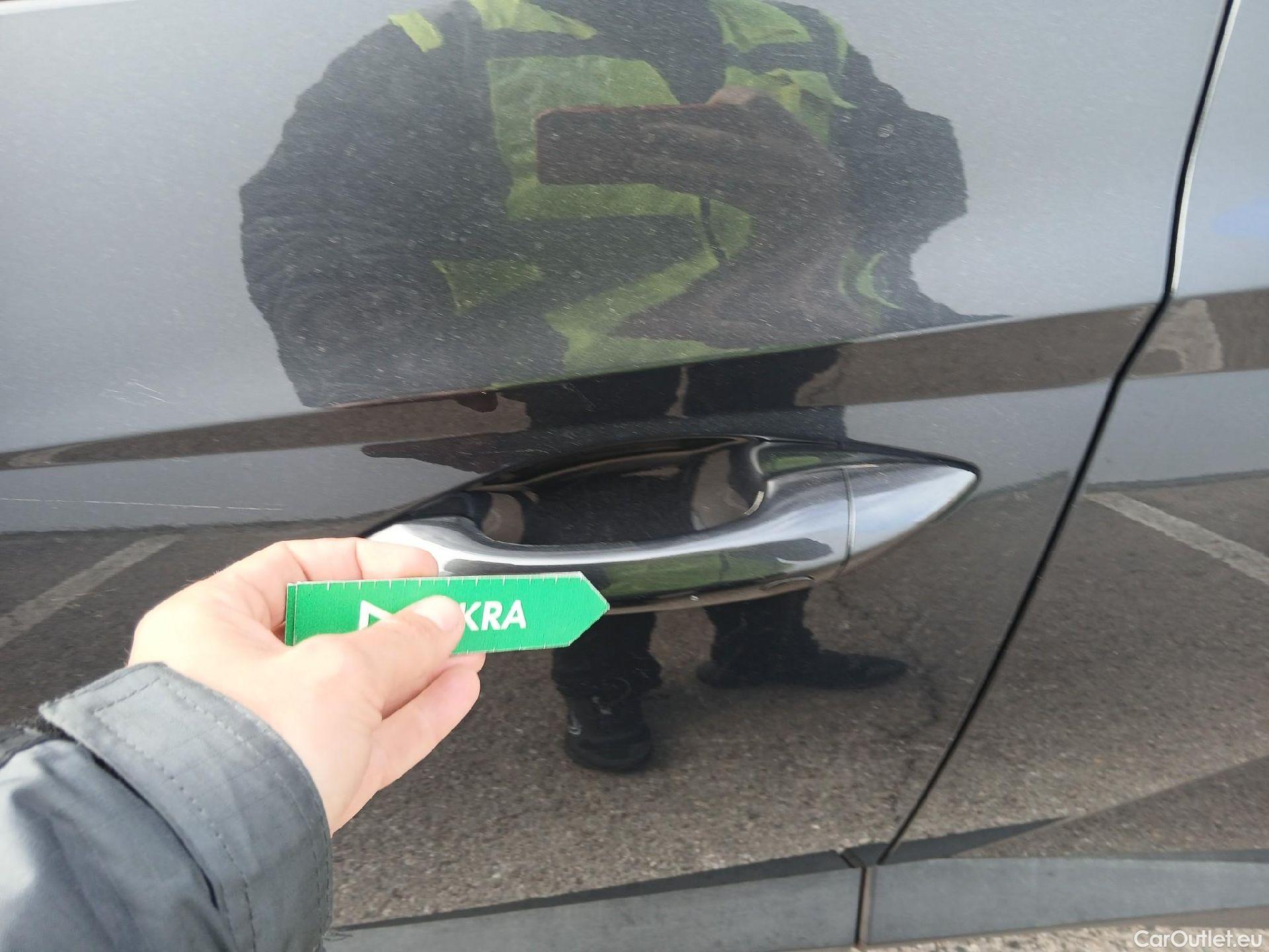  Hyundai  Tucson HYUNDAI  / 2020 / 5P / todoterreno 1.6 TGDI PHEV 195kW Tecno Sky Auto 4x4 #12