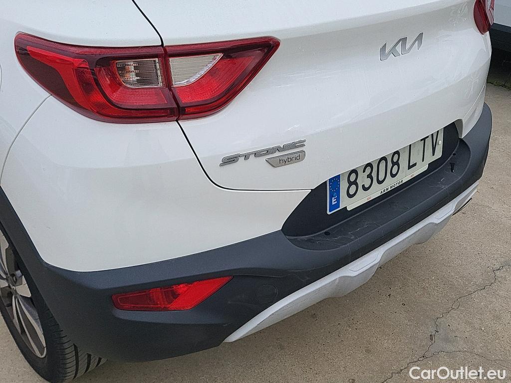  KIA  STONIC KIA  / 2017 / 5P / todoterreno 1.0 T-GDi 74kW (100CV) MHEV iMT Concept #13