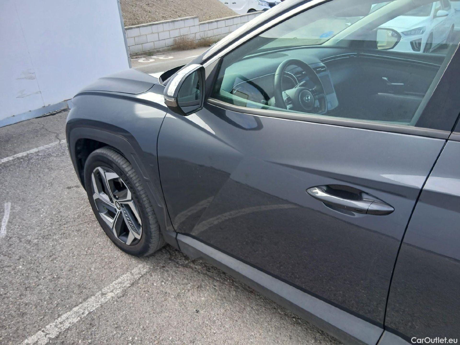  Hyundai  Tucson HYUNDAI  / 2020 / 5P / todoterreno 1.6 TGDI PHEV 195kW Tecno Sky Auto 4x4 #20