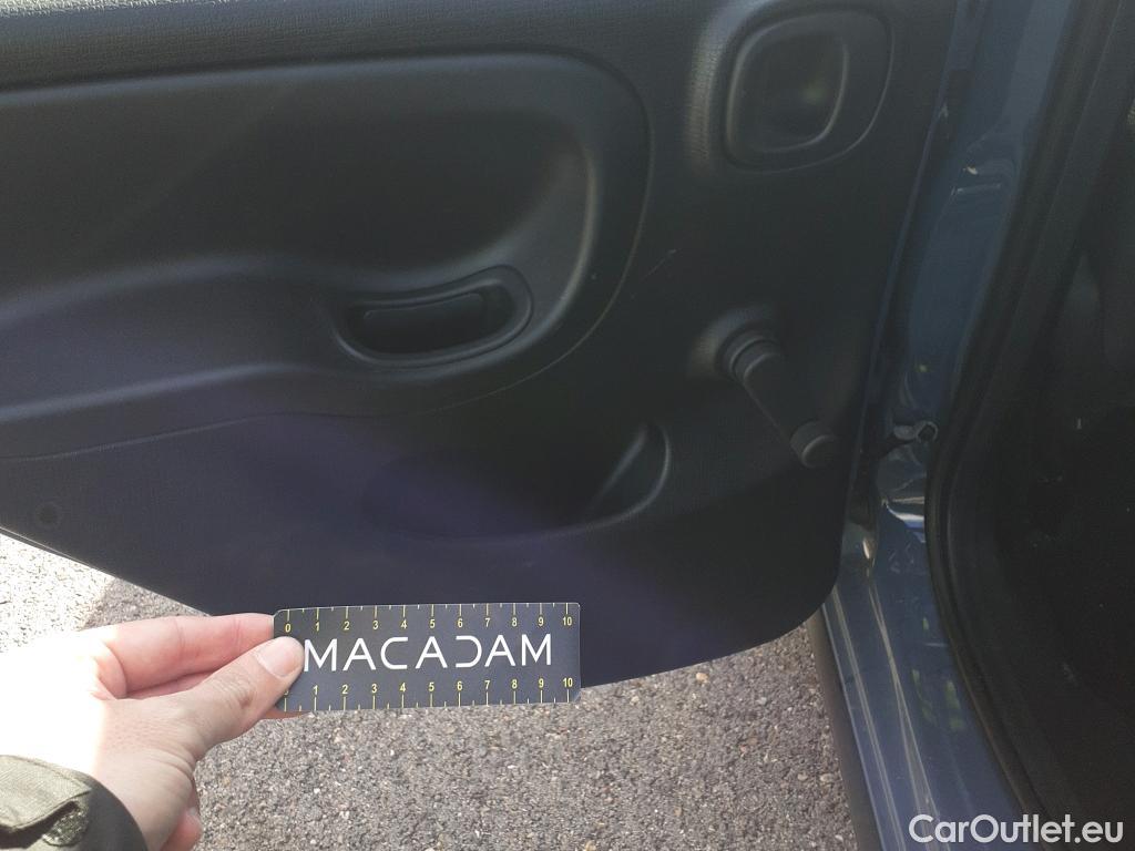  Fiat  Panda FIAT  / 2012 / 5P / berlina con portón City Cross 1.0 Gse 51kw (70CV) #26