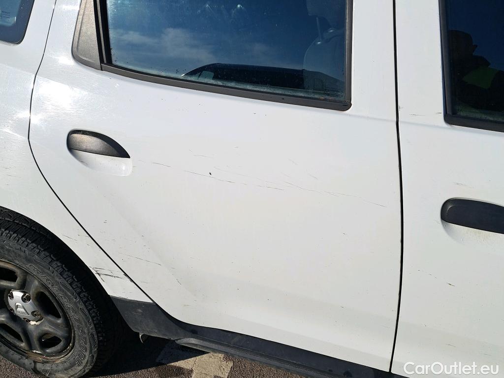  Dacia  Duster DACIA  5p 2G todoterreno Essential dCi 80kW (109CV) 4X4 #32