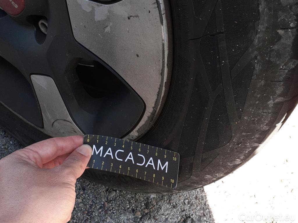  Fiat  Panda FIAT  / 2012 / 5P / berlina con portón City Cross 1.0 Gse 51kw (70CV) #41