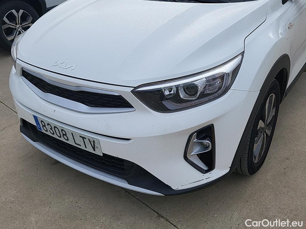  KIA  STONIC KIA  / 2017 / 5P / todoterreno 1.0 T-GDi 74kW (100CV) MHEV iMT Concept #11