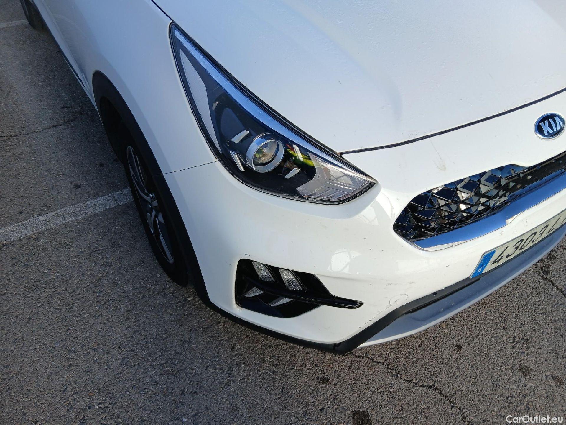  KIA  Niro KIA  / 2019 / 5P / crossover 1.6 GDi HEV 104kW (141CV) Drive #1