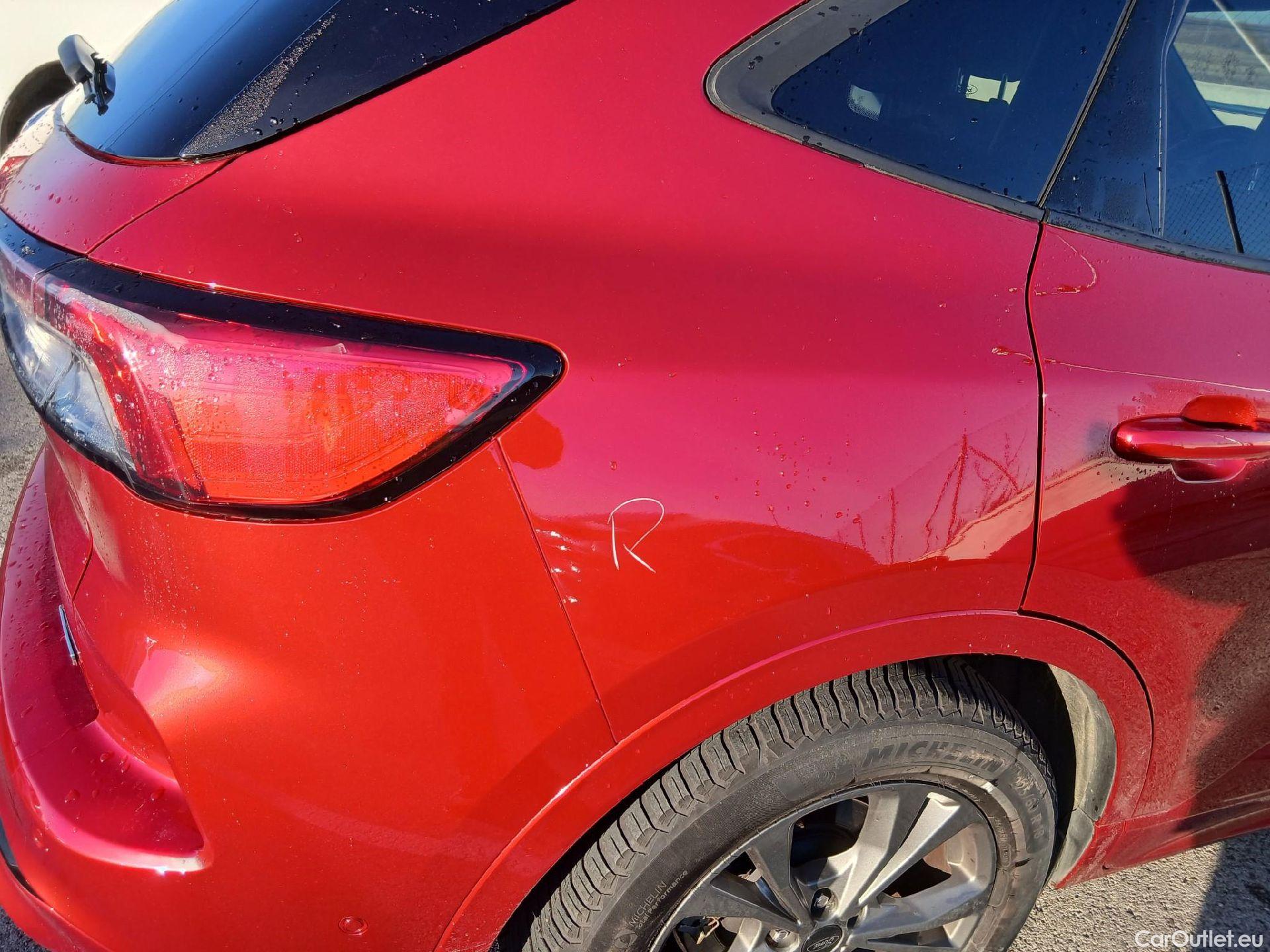  Ford  Kuga FORD  / 2019 / 5P / todoterreno ST-Line 2.5 Duratec FHEV 140kW Auto #9