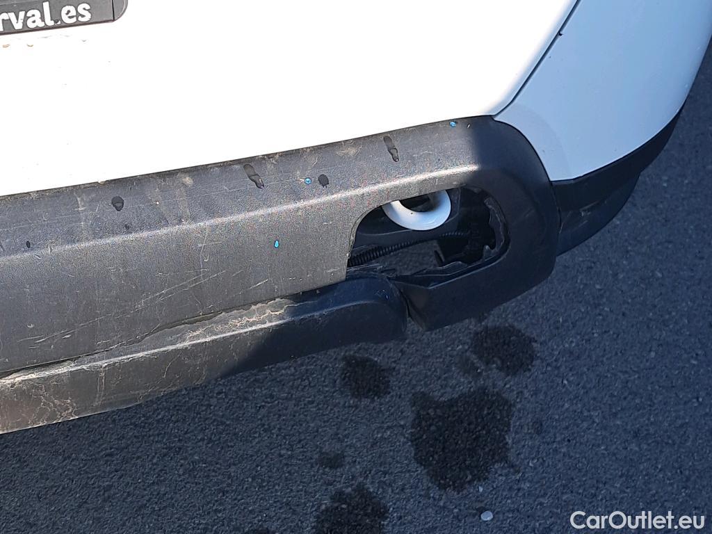  Dacia  Duster DACIA  5p 2G todoterreno Essential dCi 80kW (109CV) 4X4 #38