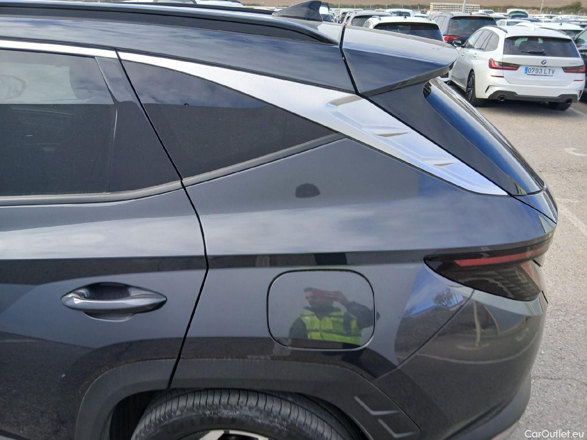  Hyundai  Tucson HYUNDAI  / 2020 / 5P / todoterreno 1.6 TGDI PHEV 195kW Tecno Sky Auto 4x4 #18