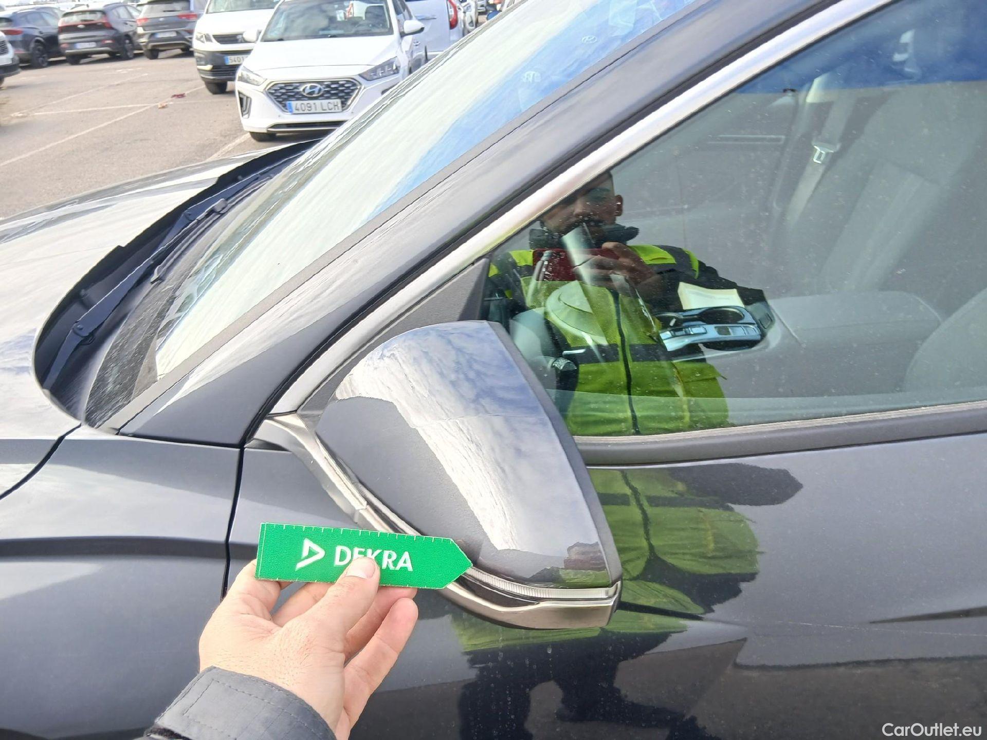  Hyundai  Tucson HYUNDAI  / 2020 / 5P / todoterreno 1.6 TGDI PHEV 195kW Tecno Sky Auto 4x4 #9