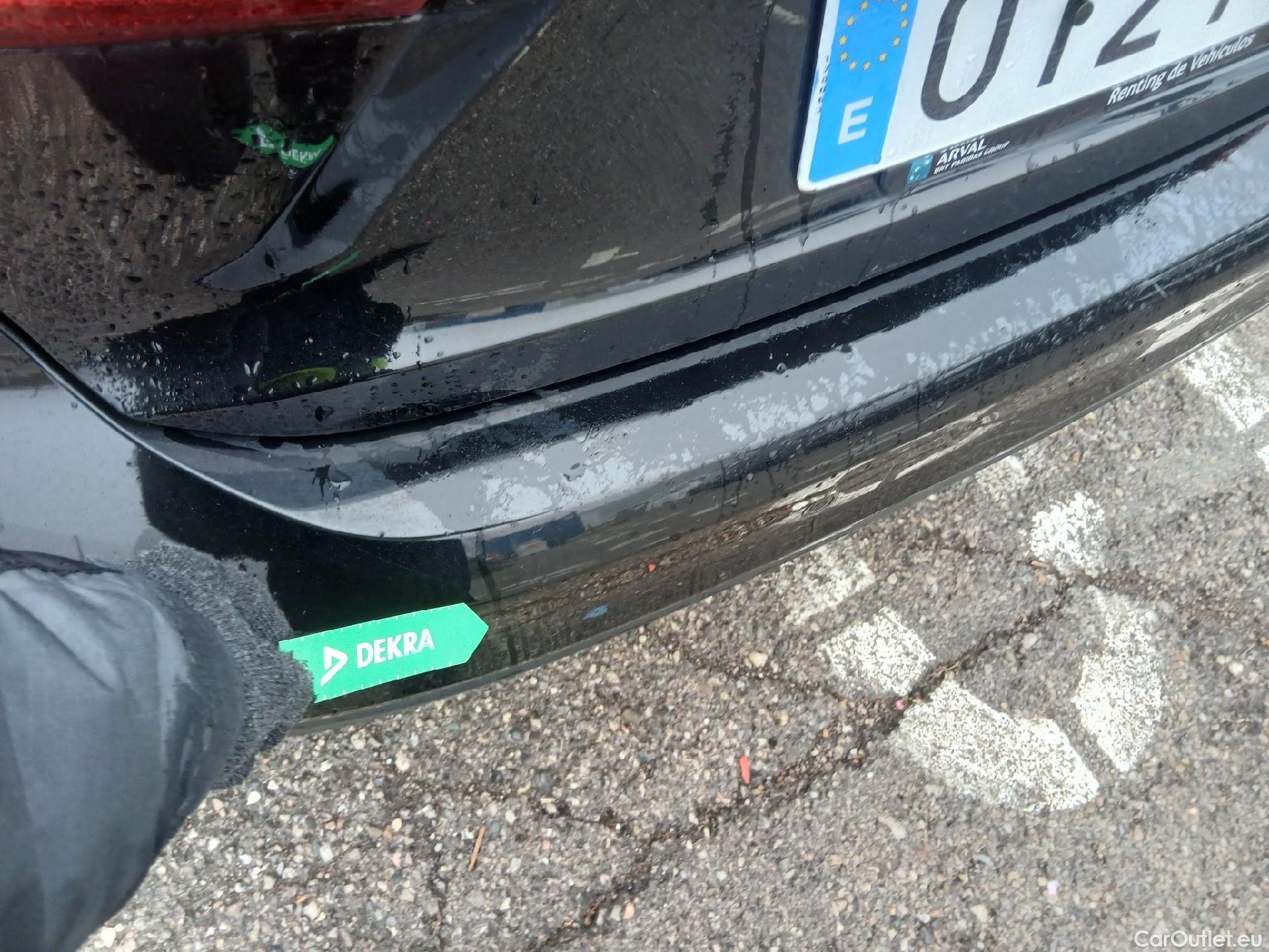  Ford  Focus FORD  / 2018 / 5P / berlina con portón 2.0 Ecoblue 110kW Titanium Auto #10