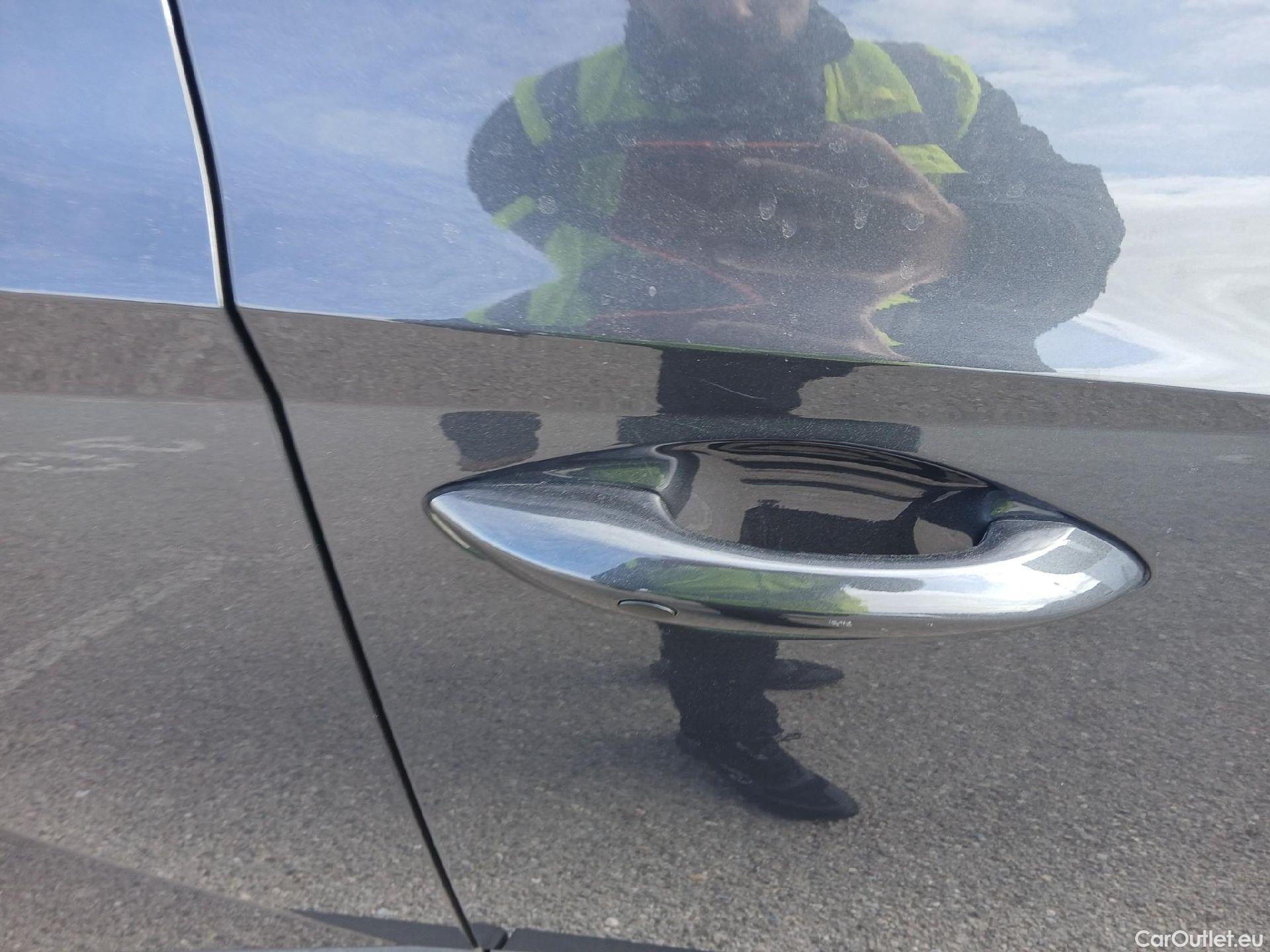  Hyundai  Tucson HYUNDAI  / 2020 / 5P / todoterreno 1.6 TGDI PHEV 195kW Tecno Sky Auto 4x4 #26