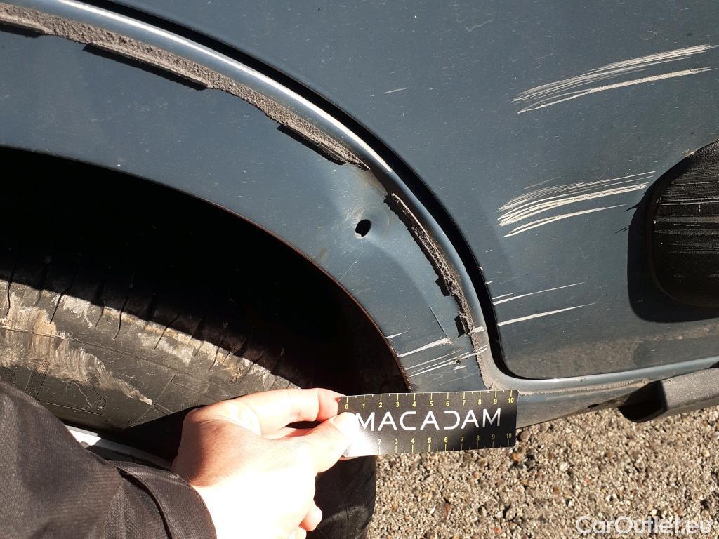  Fiat  Panda FIAT  / 2012 / 5P / berlina con portón City Cross 1.0 Gse 51kw (70CV) #11