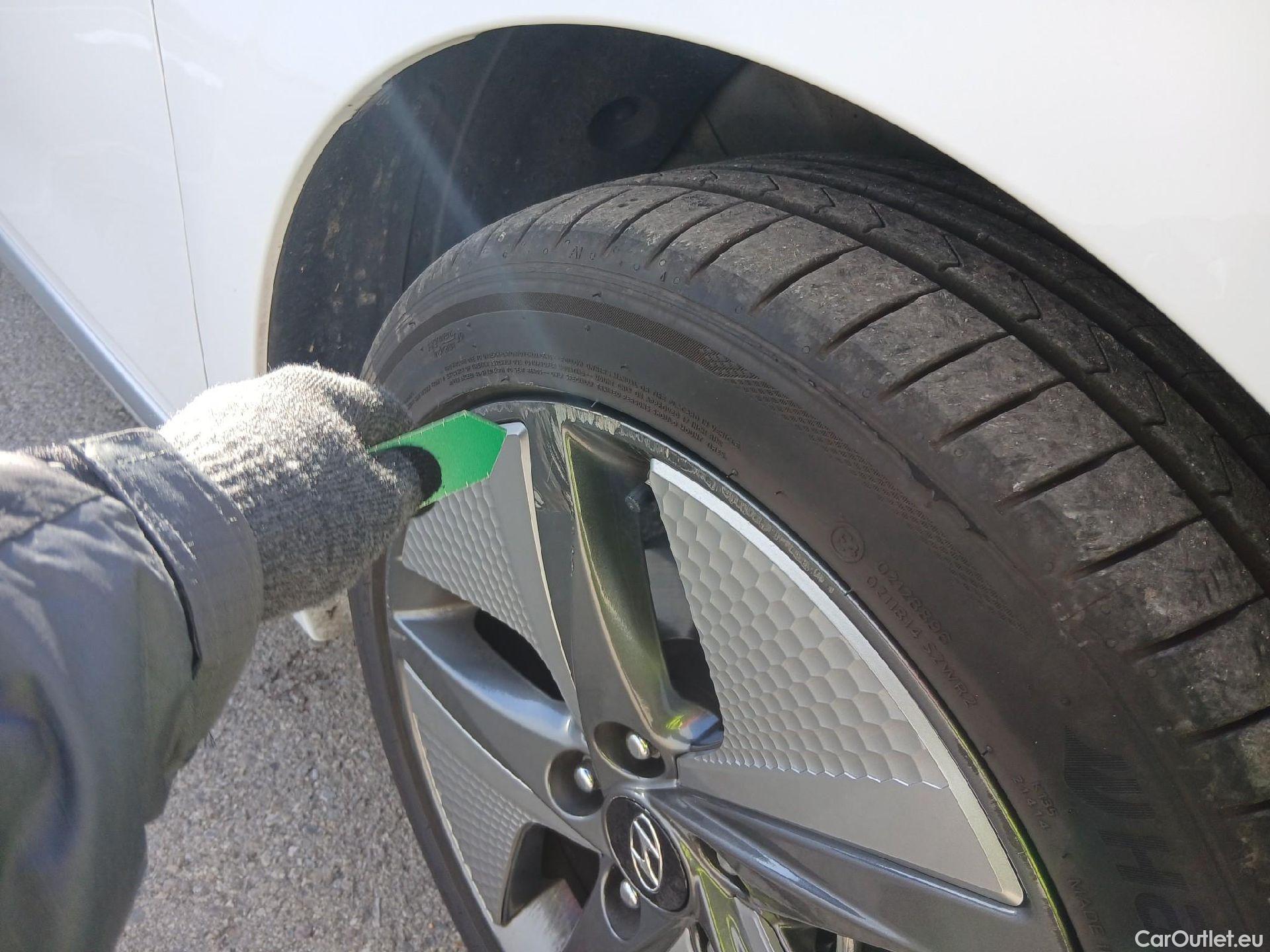  Hyundai   Ioniq HYUNDAI / 2019 / 5P / berlina con portón 1.6 GDI HEV Style DT #21