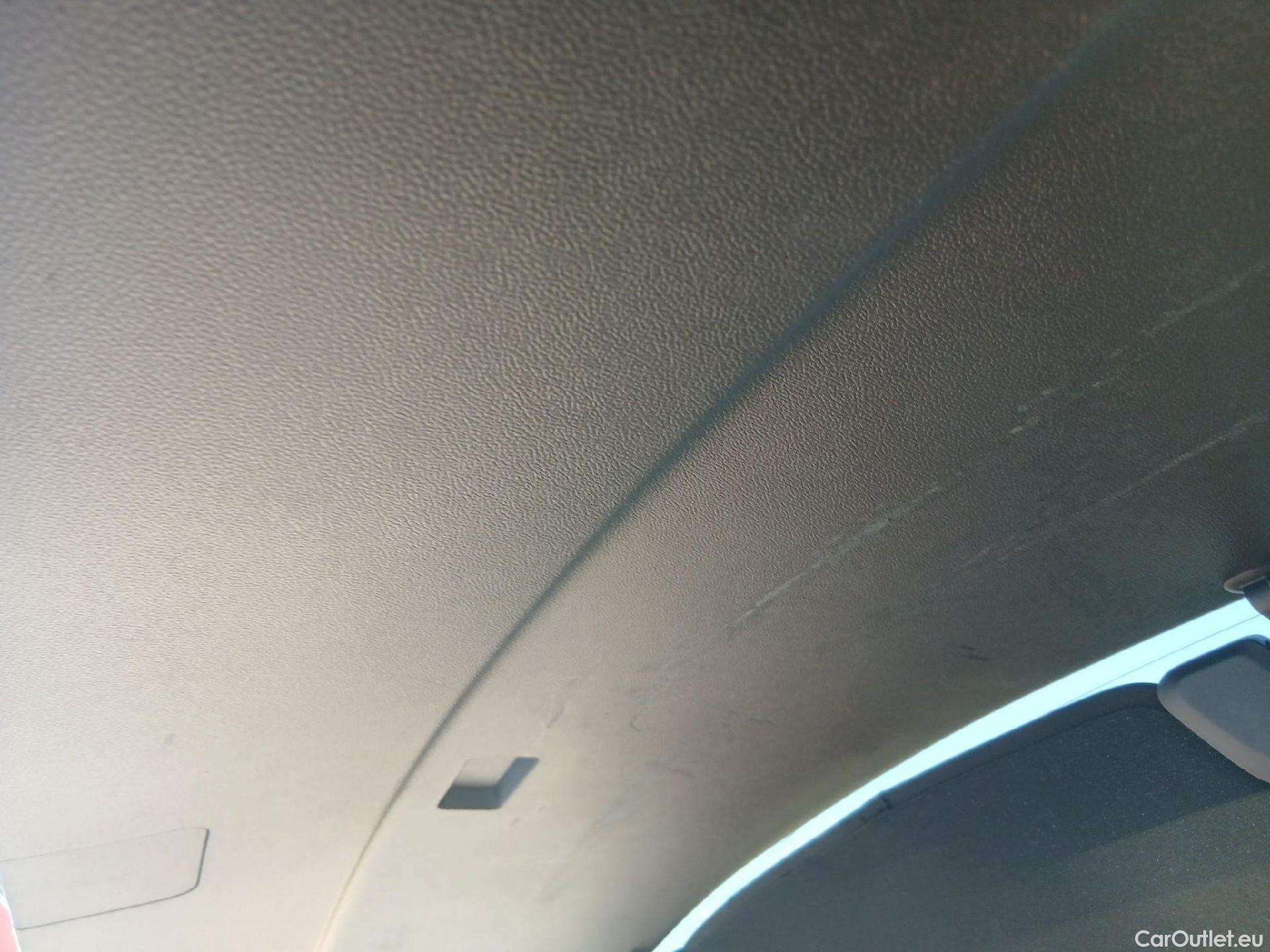  Ford  Kuga FORD  / 2019 / 5P / todoterreno ST-Line 2.5 Duratec FHEV 140kW Auto #5