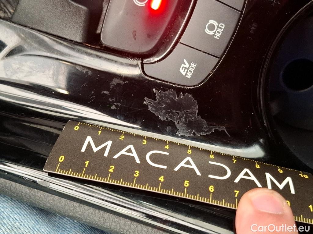  Toyota  C-HR TOYOTA  / 2016 / 5P / SUV 2.0 HYBRIDE 184 GRAPHIC #84