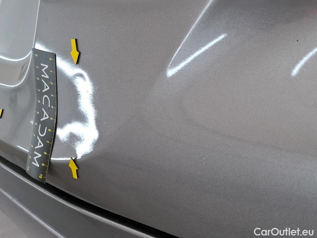  Toyota  C-HR TOYOTA  / 2016 / 5P / SUV 2.0 HYBRIDE 184 GRAPHIC #16