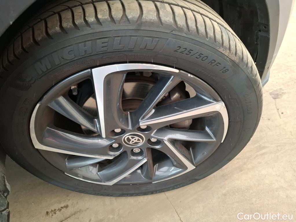  Toyota  C-HR TOYOTA  / 2016 / 5P / SUV 2.0 HYBRIDE 184 GRAPHIC #48