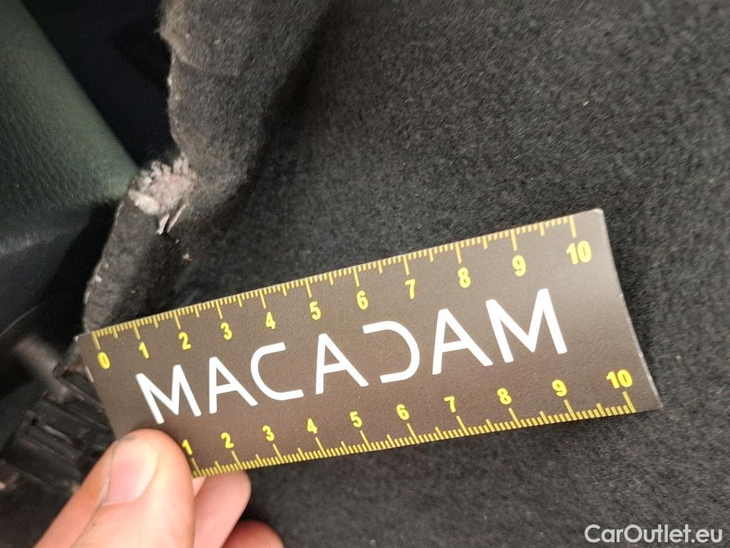  Toyota  C-HR TOYOTA  / 2016 / 5P / SUV 2.0 HYBRIDE 184 GRAPHIC #12