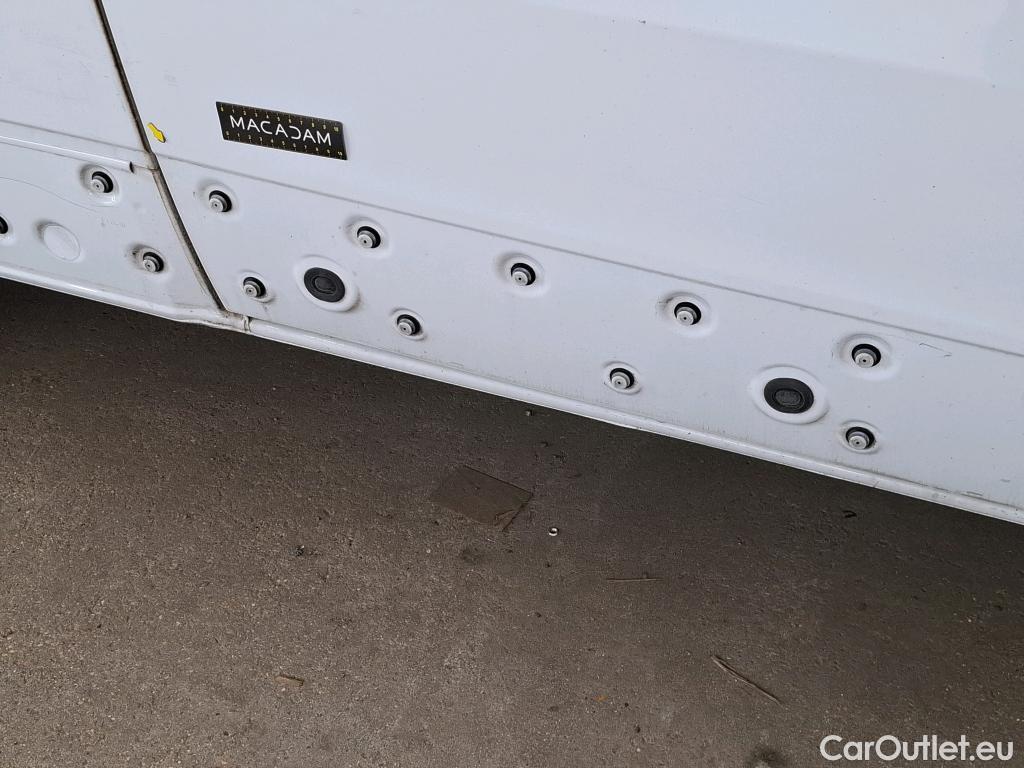  Renault  Trafic RENAULT  / 2019 / 4P / Fourgon tole FG GCF L2H1 1300 dCi 120 #40