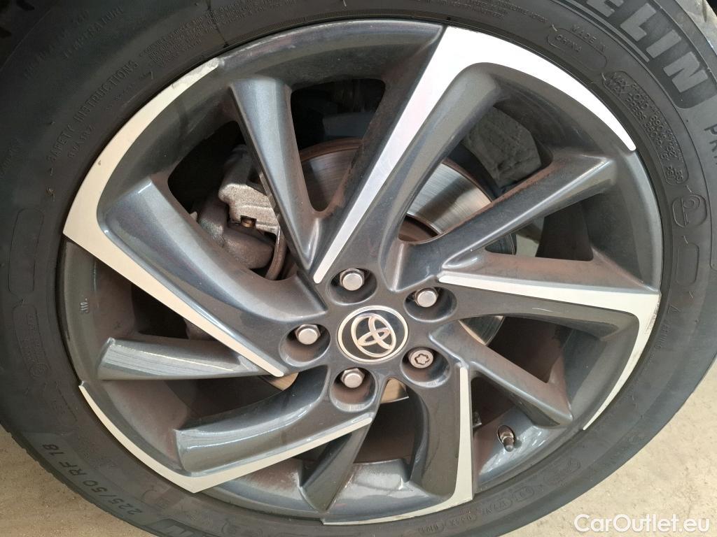  Toyota  C-HR TOYOTA  / 2016 / 5P / SUV 2.0 HYBRIDE 184 GRAPHIC #101