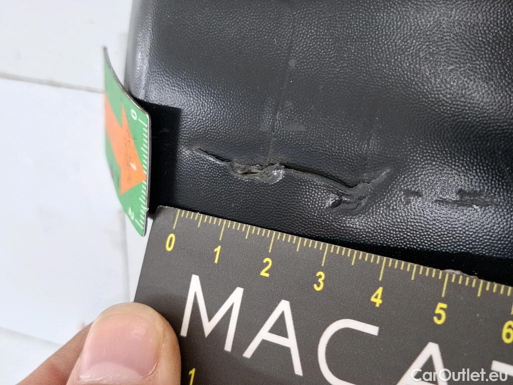  Renault  Trafic RENAULT  / 2019 / 4P / Fourgon tole FG GCF L2H1 1300 dCi 120 #47