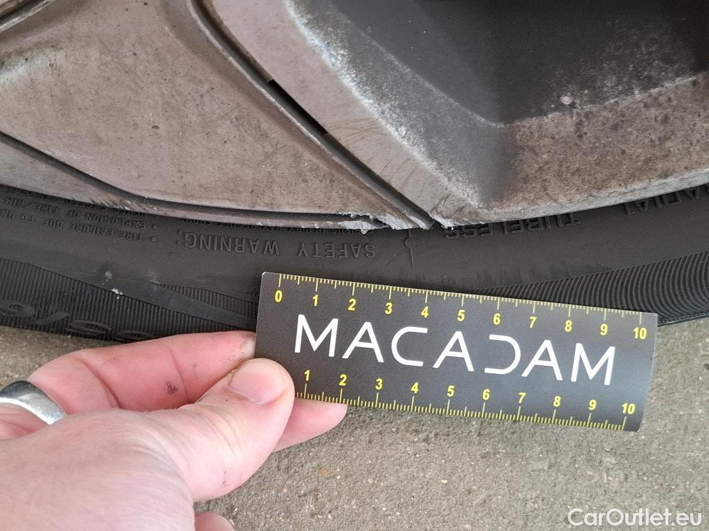  Renault  Twingo RENAULT  5p Berline Zen SCe 75 #28