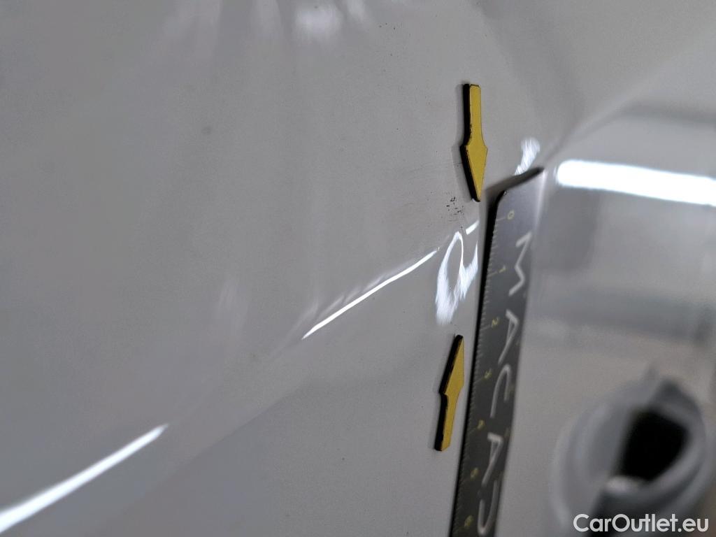  Renault  Trafic RENAULT  / 2019 / 4P / Fourgon tole FG GCF L2H1 1300 dCi 120 #56