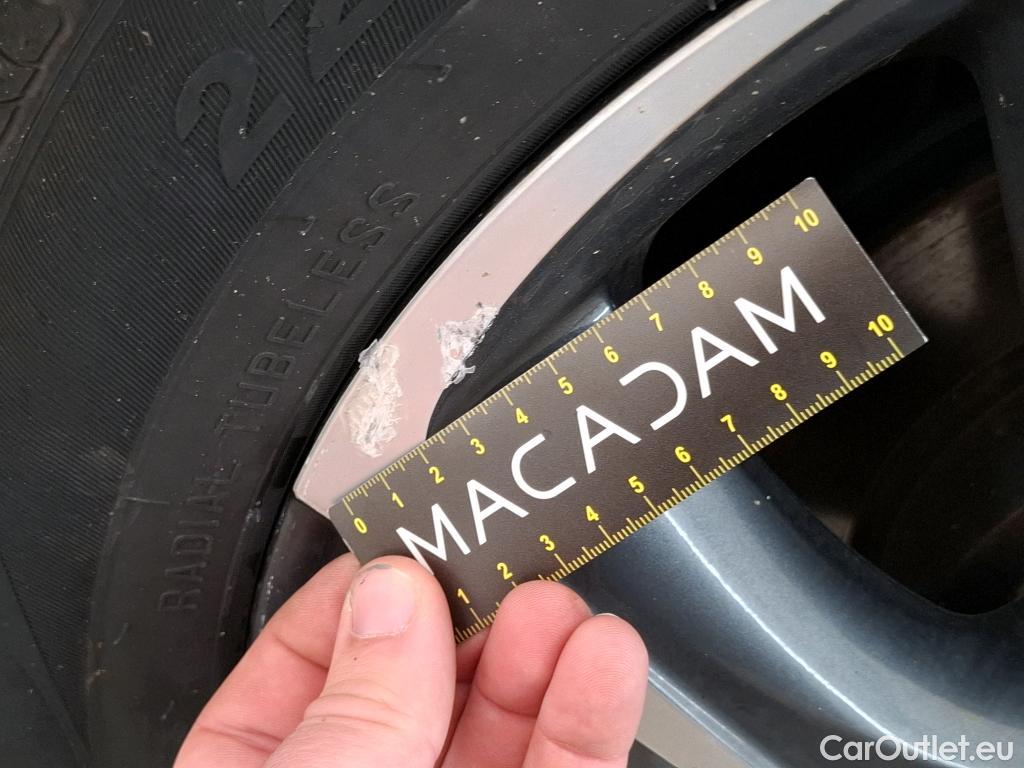  Toyota  C-HR TOYOTA  / 2016 / 5P / SUV 2.0 HYBRIDE 184 GRAPHIC #111