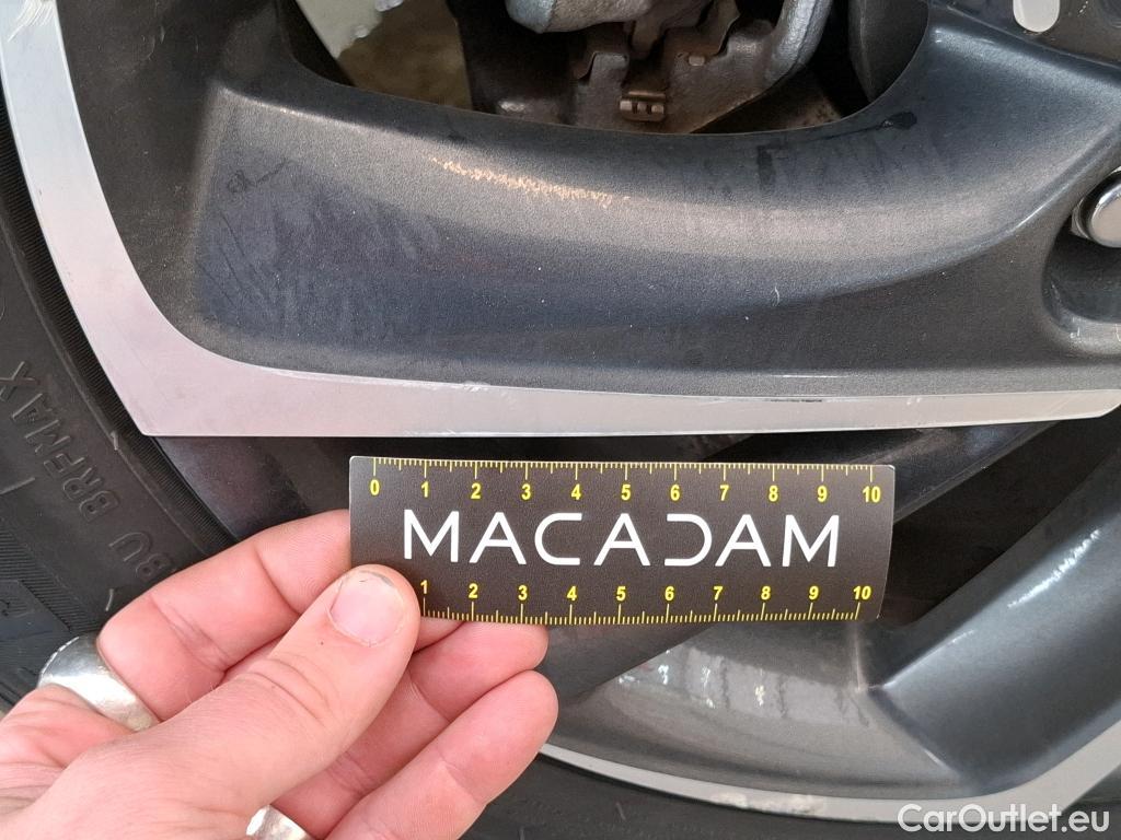  Toyota  C-HR TOYOTA  / 2016 / 5P / SUV 2.0 HYBRIDE 184 GRAPHIC #97