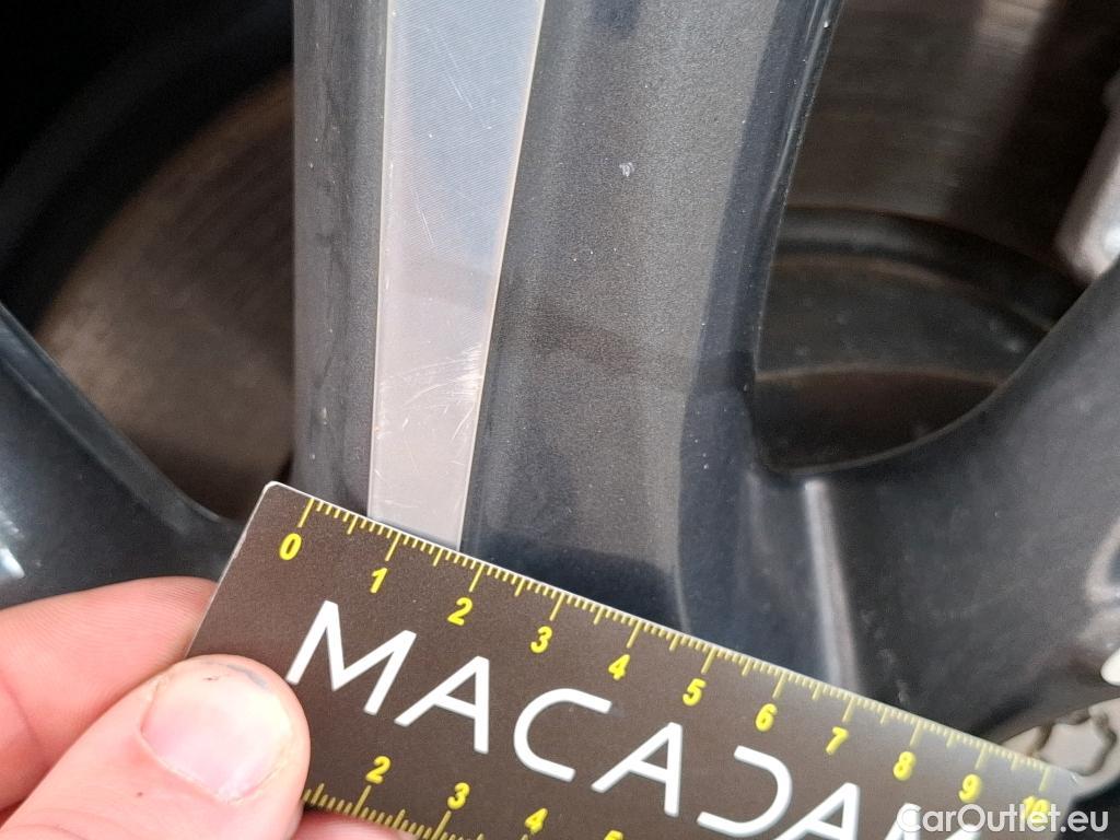  Toyota  C-HR TOYOTA  / 2016 / 5P / SUV 2.0 HYBRIDE 184 GRAPHIC #116