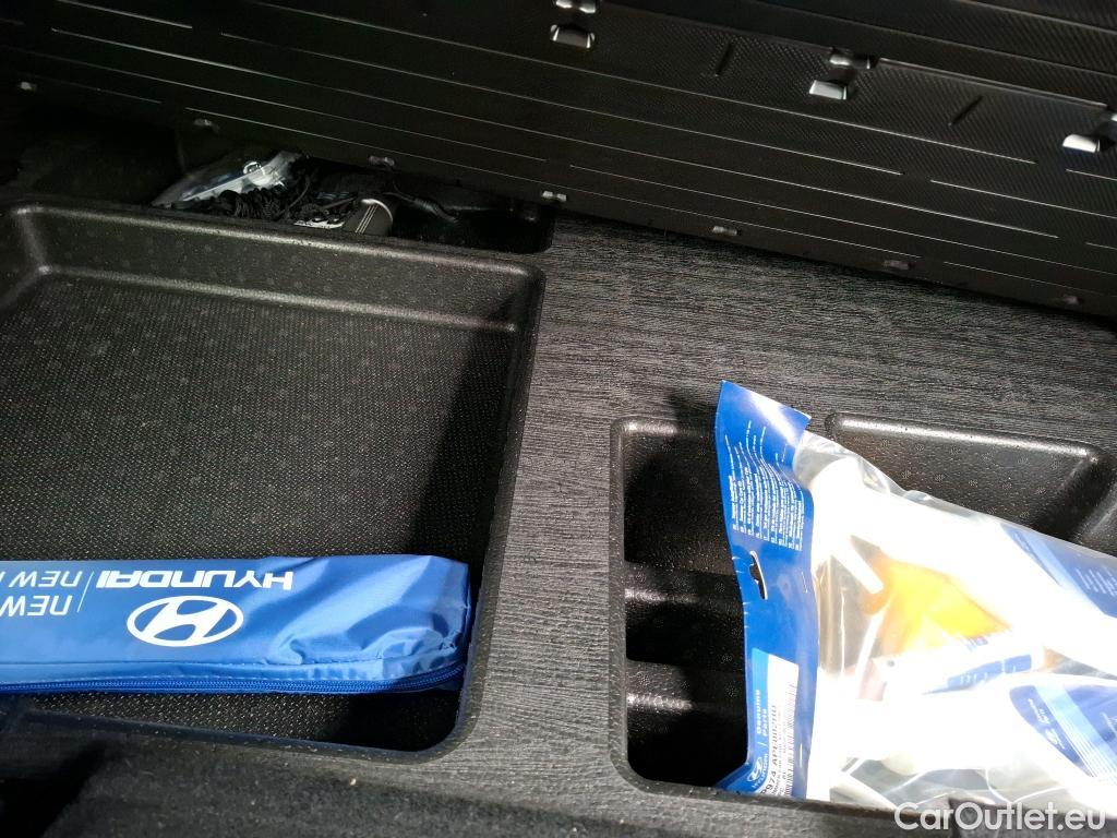  Hyundai  Tucson HYUNDAI   2020  5P  SUV 1 6 PHEV 265 HTRAC EXECUTIVE 4WD AUTO #10