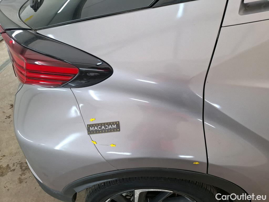  Toyota  C-HR TOYOTA  / 2016 / 5P / SUV 2.0 HYBRIDE 184 GRAPHIC #31