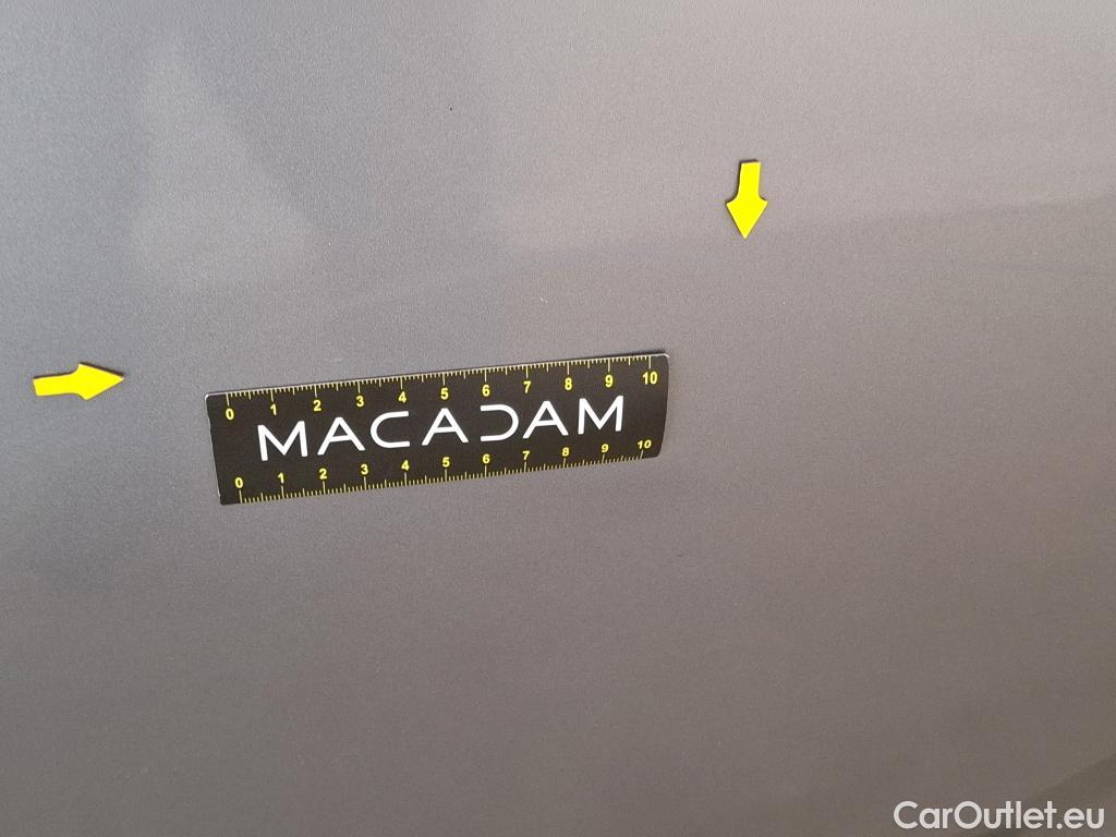  Toyota  C-HR TOYOTA  / 2016 / 5P / SUV 2.0 HYBRIDE 184 GRAPHIC #148